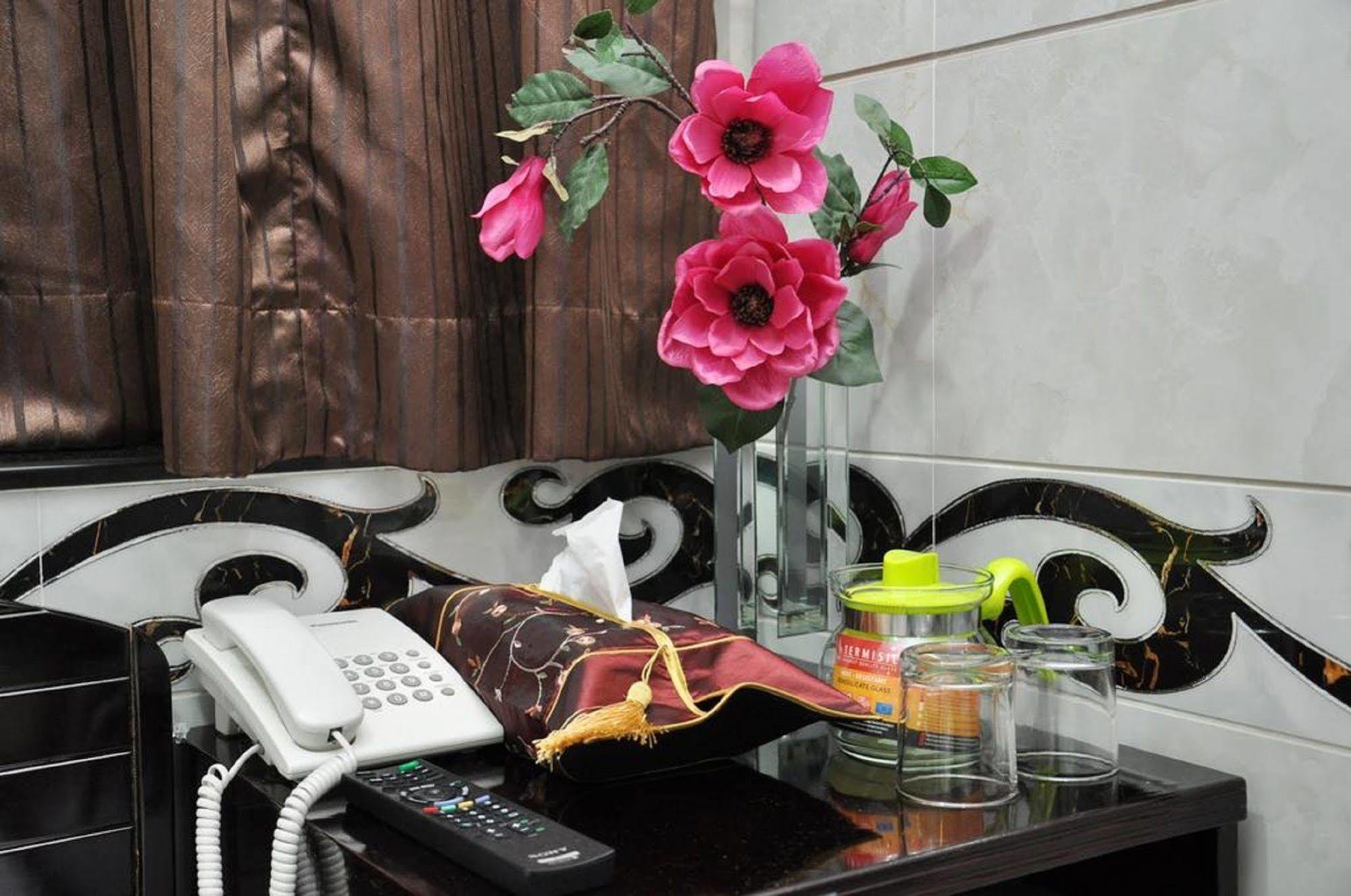 Pearl Premium Guest House ฮ่องกง ภายนอก รูปภาพ
